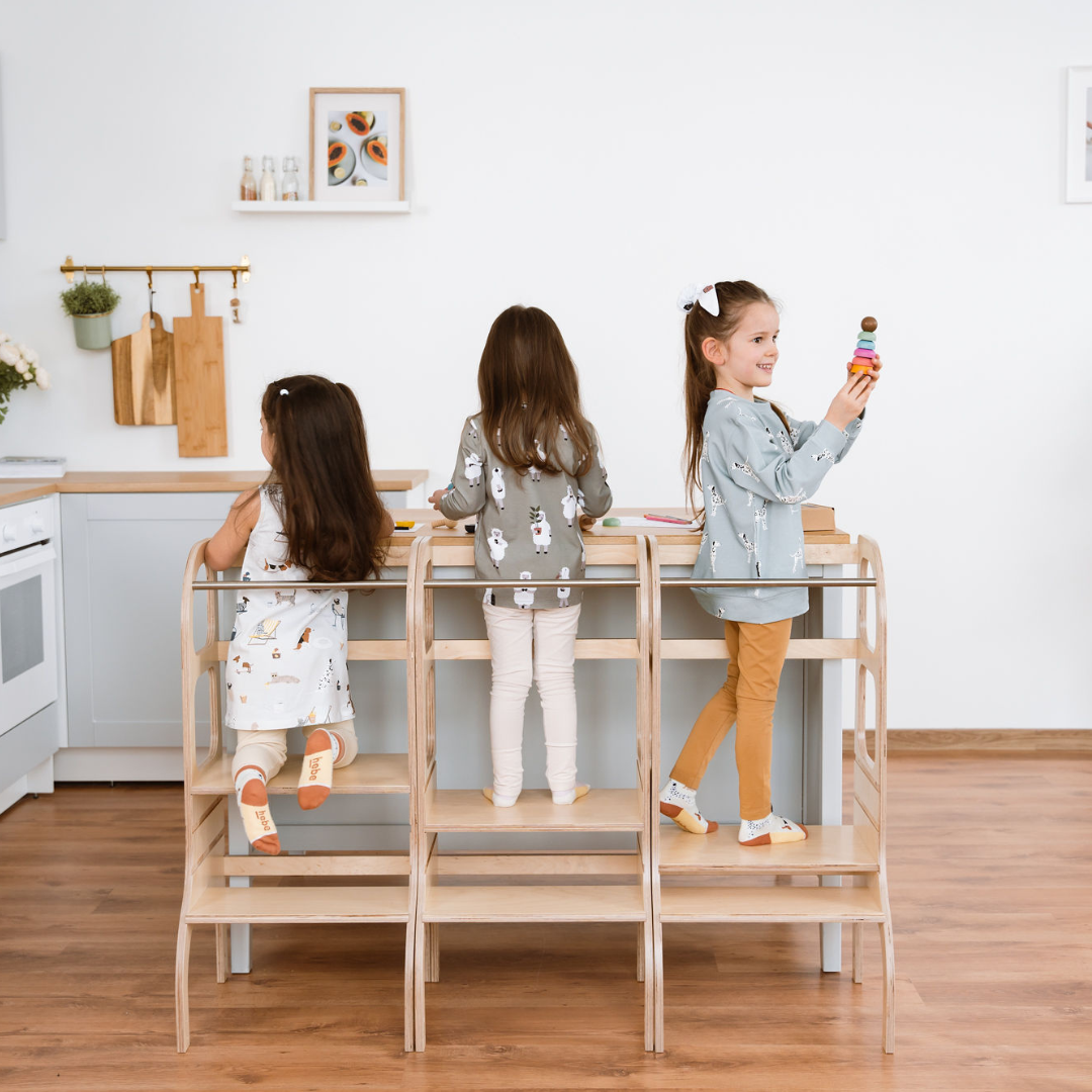 STEP UP Adjustable Height Helper Tower With Suppport Legs - Grey