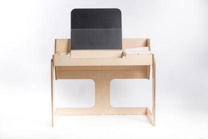 Multisensory Art Table/Desk Luula